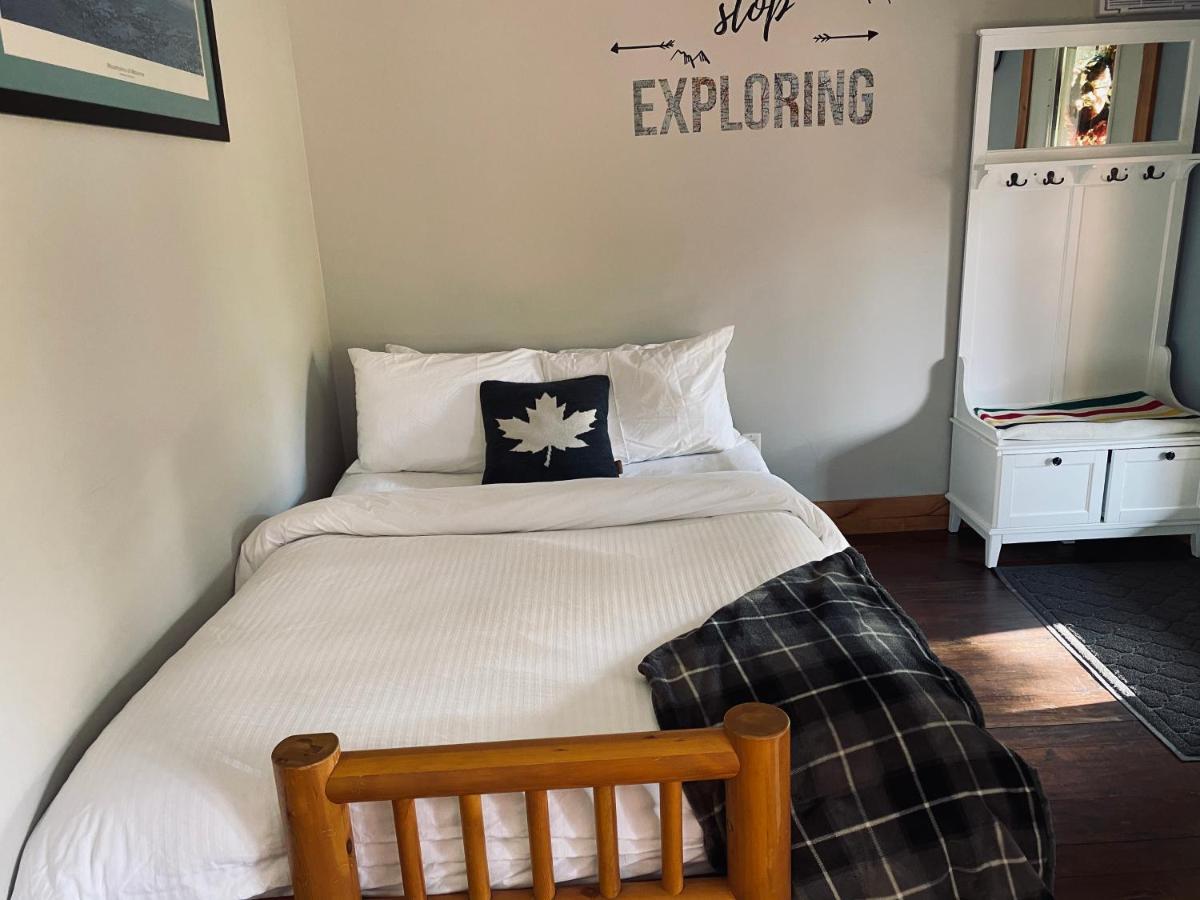 Journey'S End - 2 Bed 1 Bath Suite Golden Εξωτερικό φωτογραφία